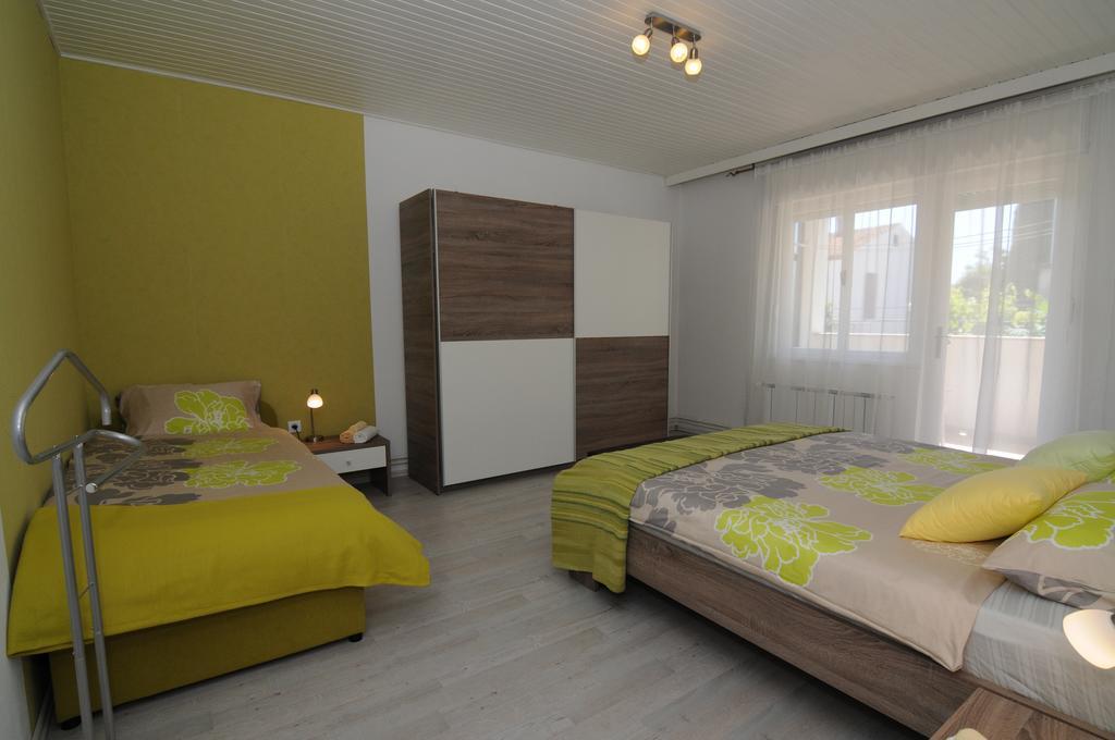Apartment Duka Krk Town Exterior photo
